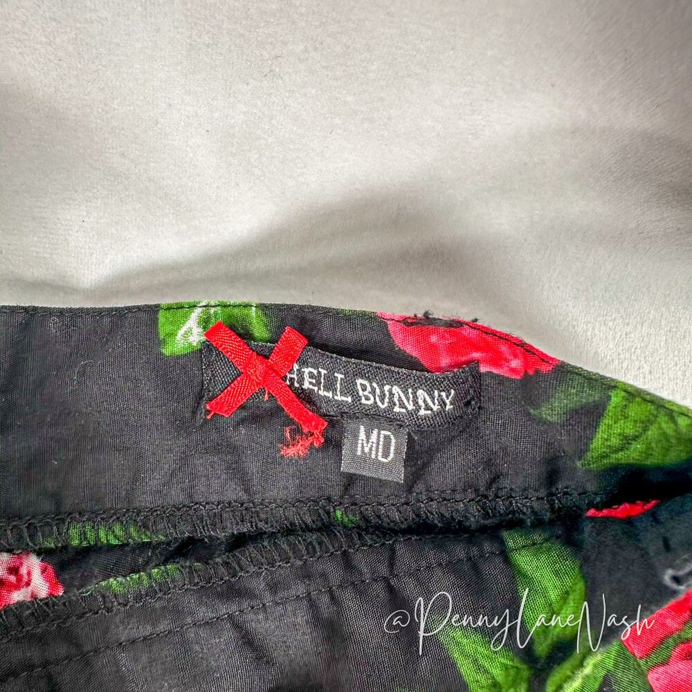 Hell Bunny Floral Print Skater Mini Skirt Black/Red - Picture 5 of 9